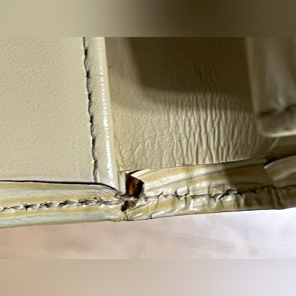 LOUIS VUITTON Vanilla Pepper Epi Porte-Billets - Picture 16 of 16